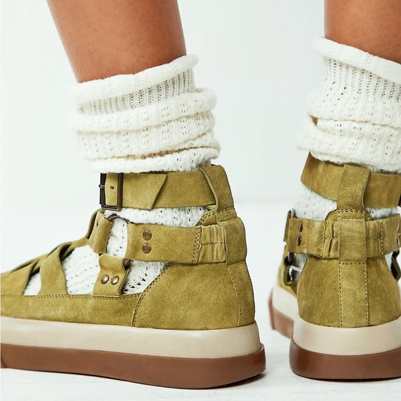 Bodhi Fisher Sneaker - Picture 2 of 3